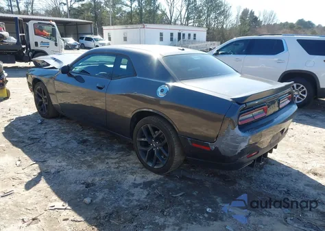 2019 Dodge Challenger Sxt z USA, uszkodzony, nr VIN 2C3CDZAG5KH719622
